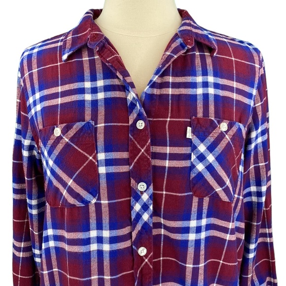 Levi’s Classic Red & Blue Plaid Flannel Button Down Shirt - Picture 2 of 14
